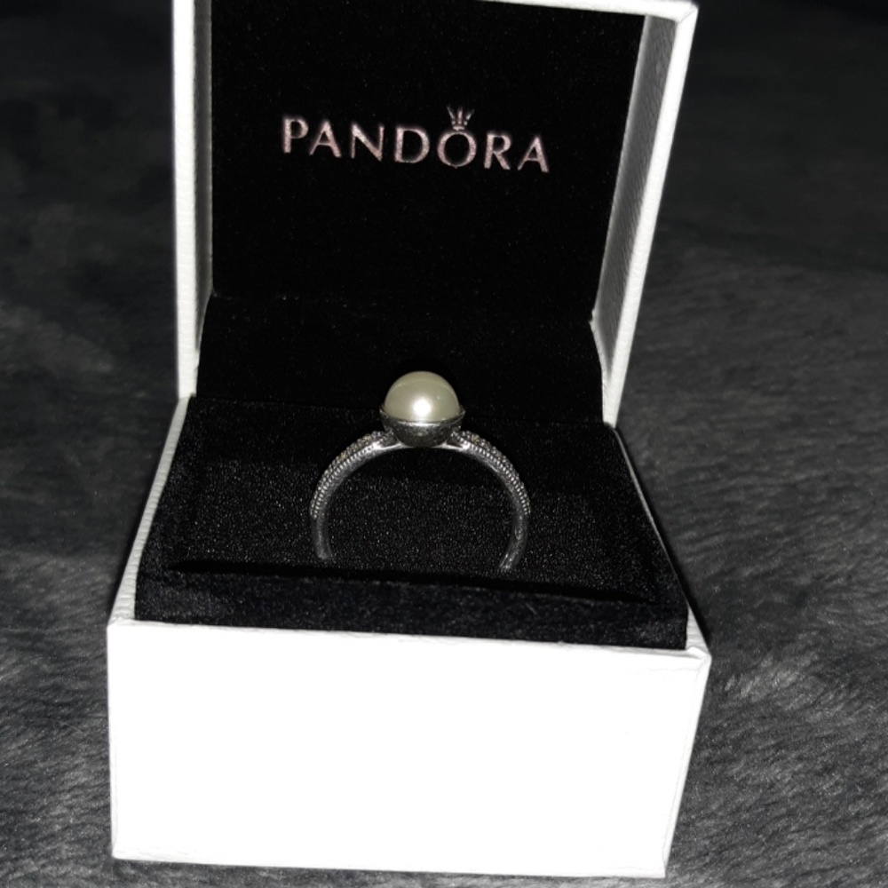 Pandora ring